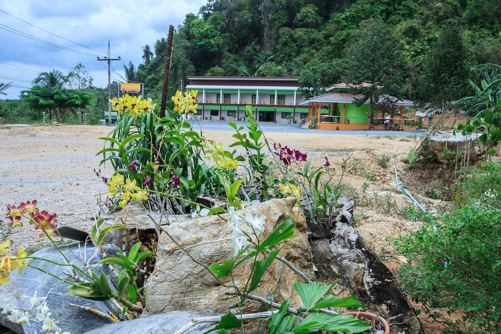 Chaison Hill Resort Khanom Exterior photo